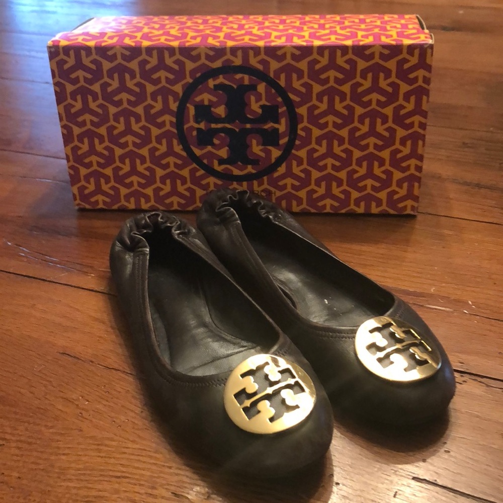Tory Burch Reva Flat - brown leather w gold